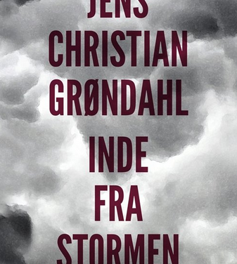Inde fra stormen